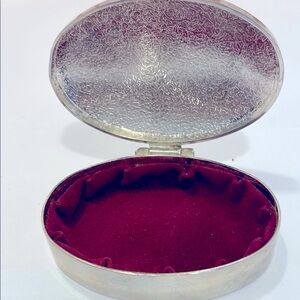 Vintage Elegant Silver Jewelry Organizer Box
